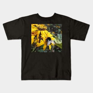 Beautiful Bumble Bee Kids T-Shirt